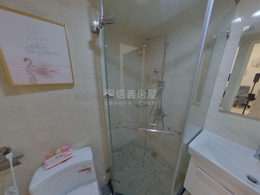 博愛香榭巨蛋捷運裝潢二房房屋室內格局與周邊環境