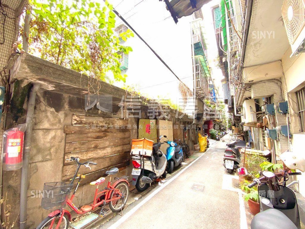 近三重國小站土地房屋室內格局與周邊環境