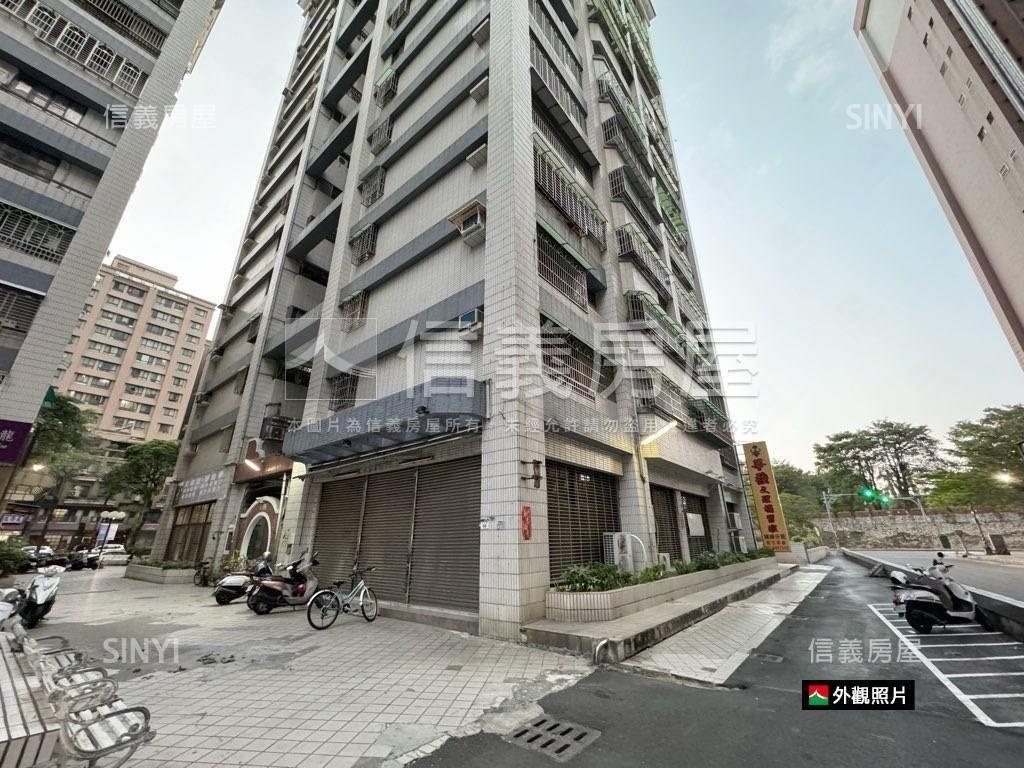 翠峰商圈▲角窗醒目金店房屋室內格局與周邊環境