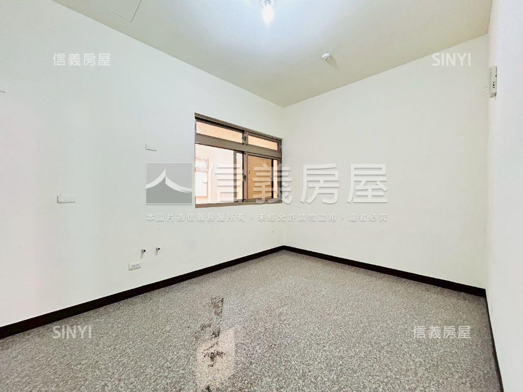長榮路挑高金店面Ⅱ房屋室內格局與周邊環境