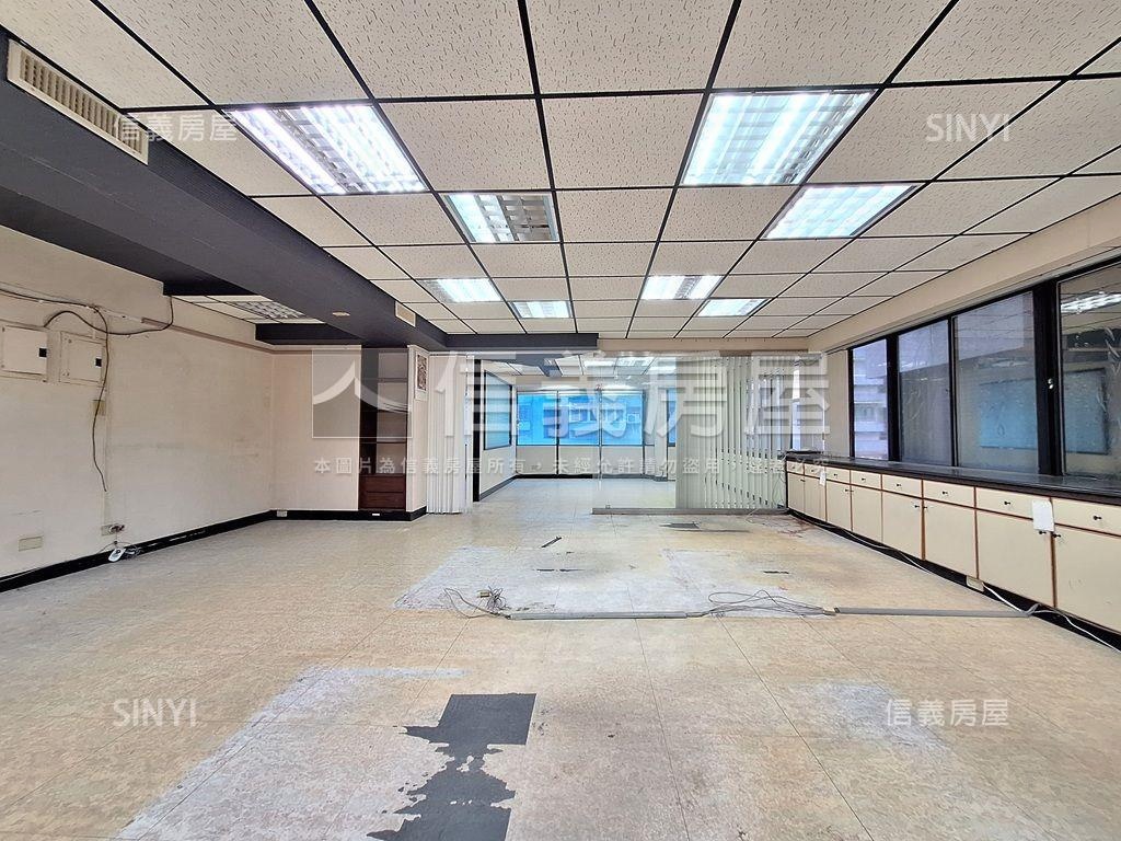 誠售◎捷運邊間高樓辦公◎房屋室內格局與周邊環境
