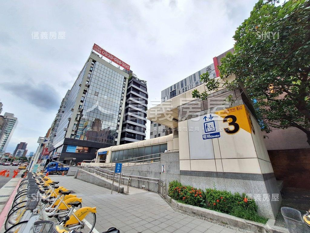 誠售◎捷運邊間高樓辦公◎房屋室內格局與周邊環境
