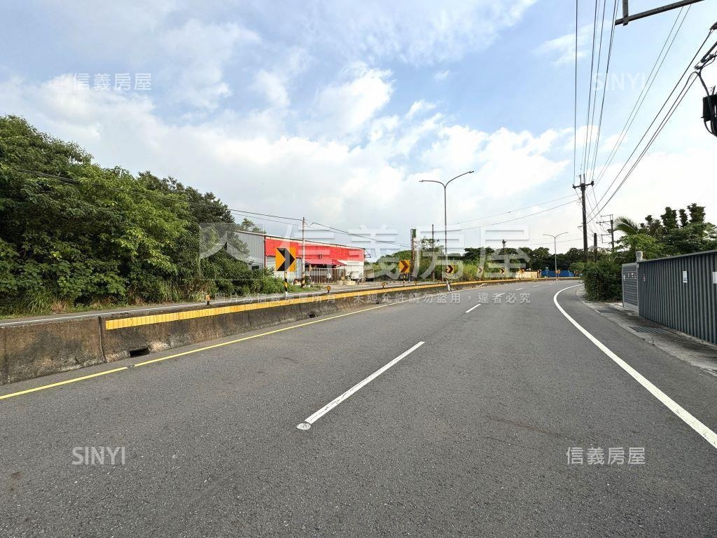 旗山老街臨路面寬農地房屋室內格局與周邊環境