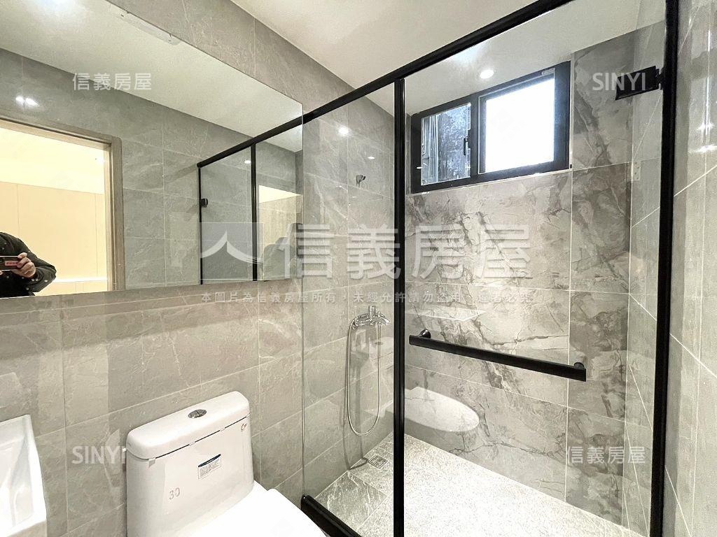 民族之光－裝潢三樓三房讚房屋室內格局與周邊環境