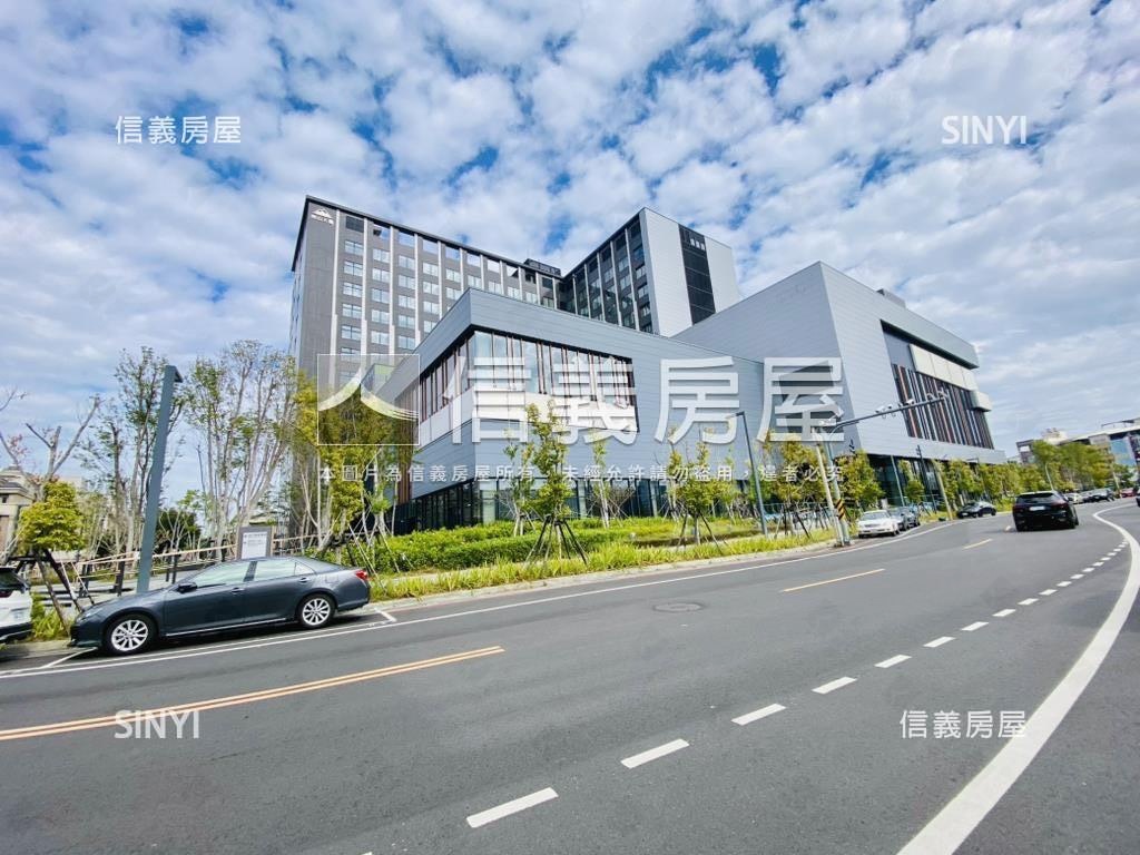 站前。雙陽台採光三房平車房屋室內格局與周邊環境