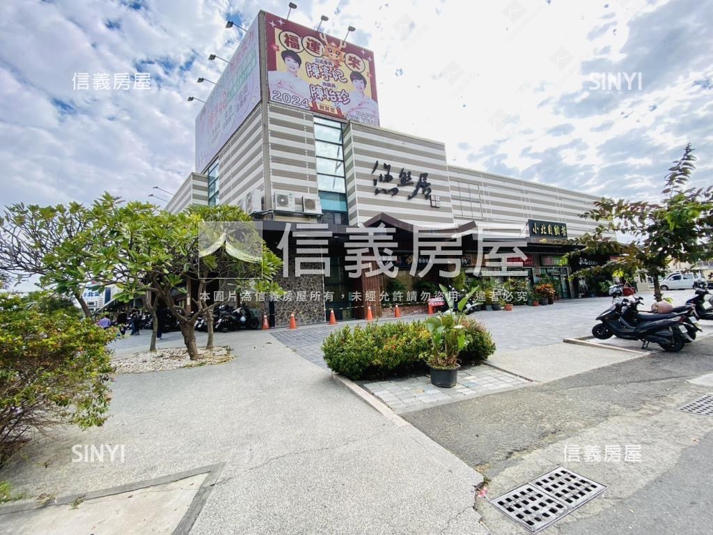站前。雙陽台採光三房平車房屋室內格局與周邊環境