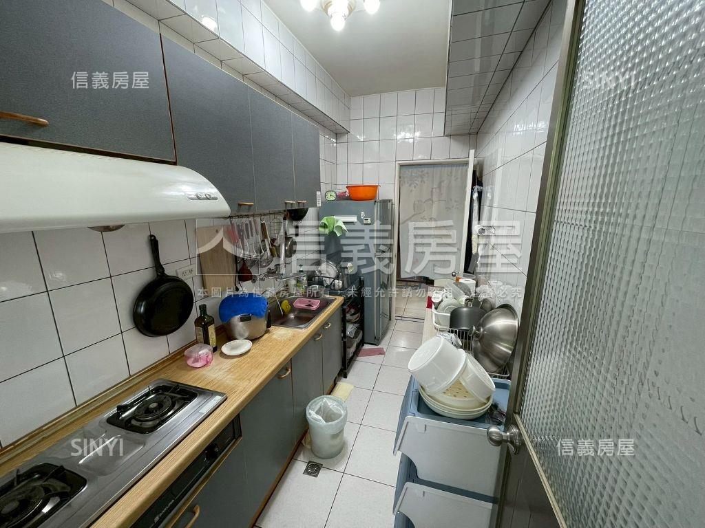 新專！西屯乾淨免整理三房房屋室內格局與周邊環境