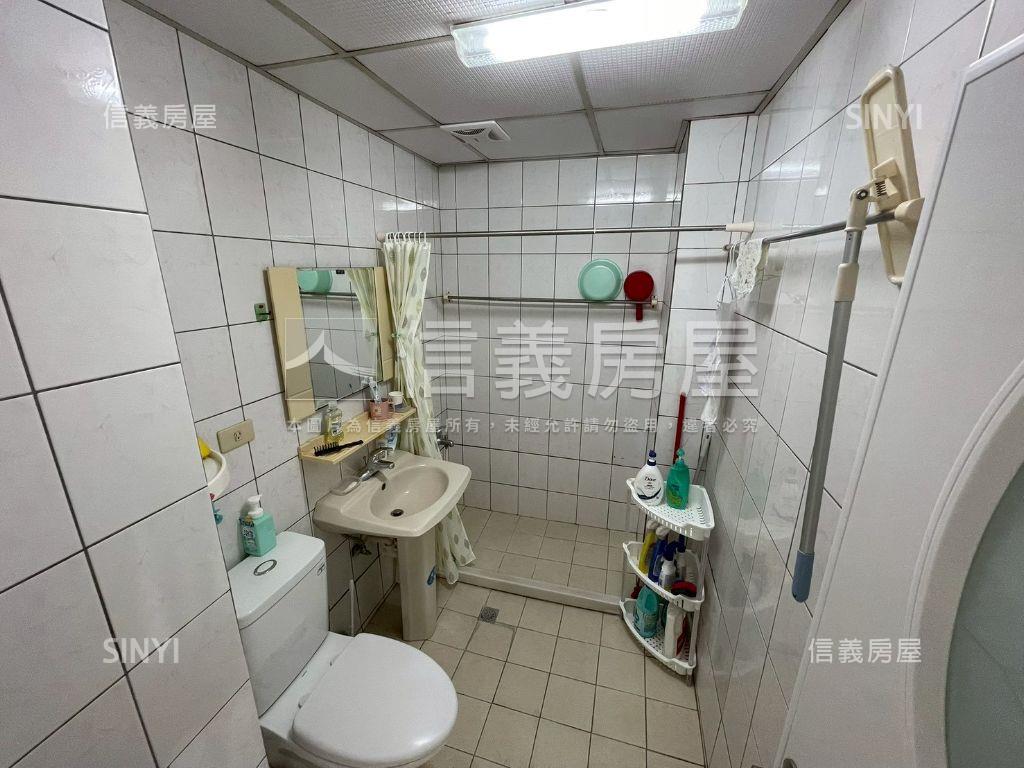 新專！西屯乾淨免整理三房房屋室內格局與周邊環境