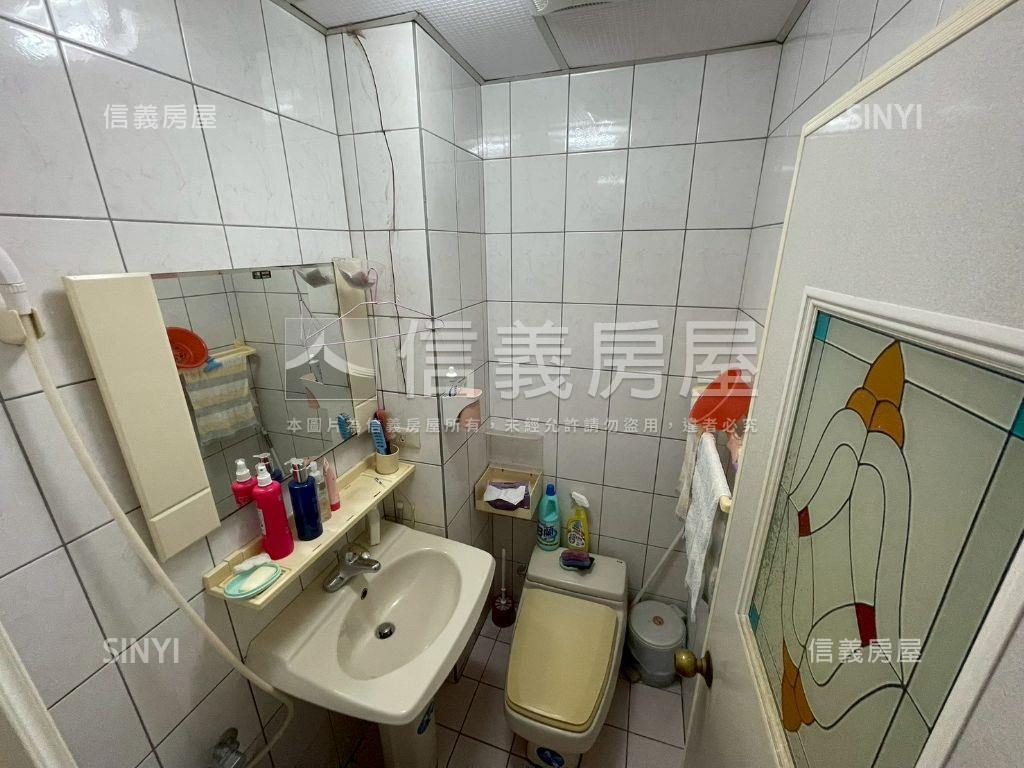 新專！西屯乾淨免整理三房房屋室內格局與周邊環境