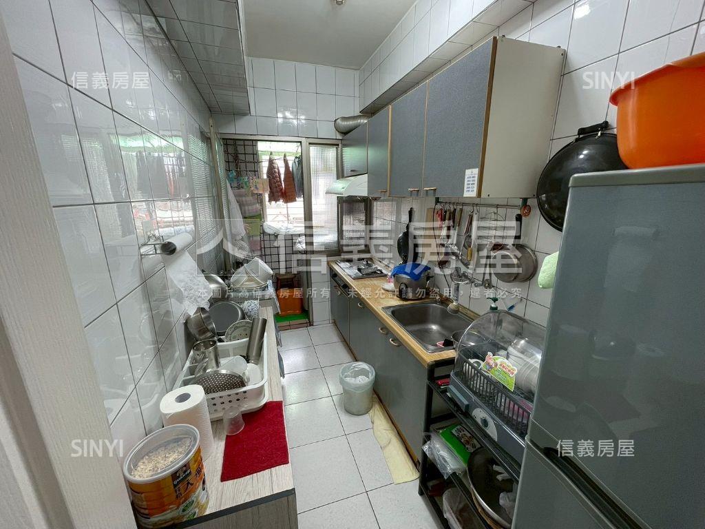 新專！西屯乾淨免整理三房房屋室內格局與周邊環境