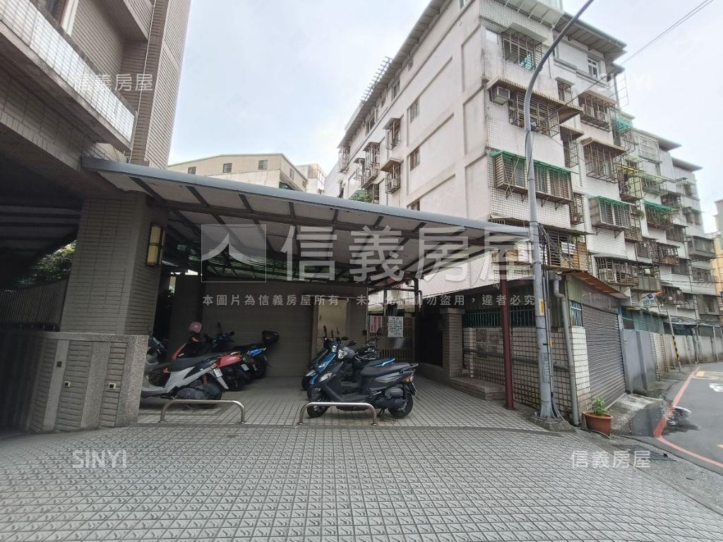 寶捷麗三房車位房屋室內格局與周邊環境