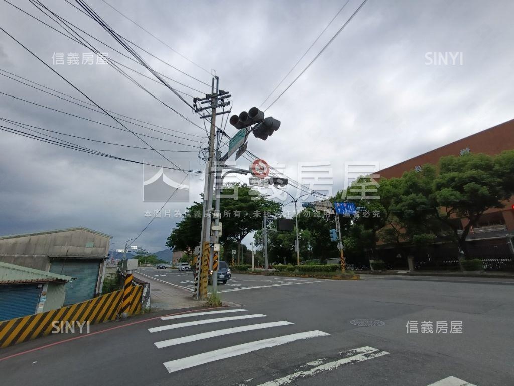 寶捷麗三房車位房屋室內格局與周邊環境