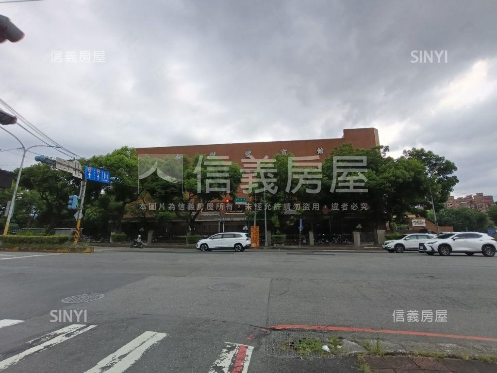 寶捷麗三房車位房屋室內格局與周邊環境