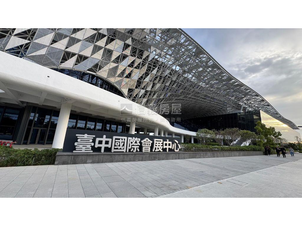 專任近經貿８房面寬別墅房屋室內格局與周邊環境