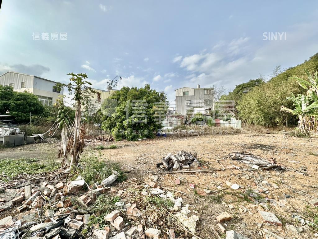 新社約４３４坪建地房屋室內格局與周邊環境