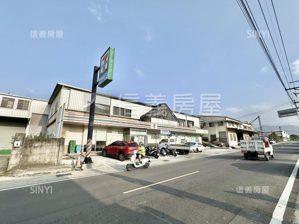 新社約４３４坪建地房屋室內格局與周邊環境