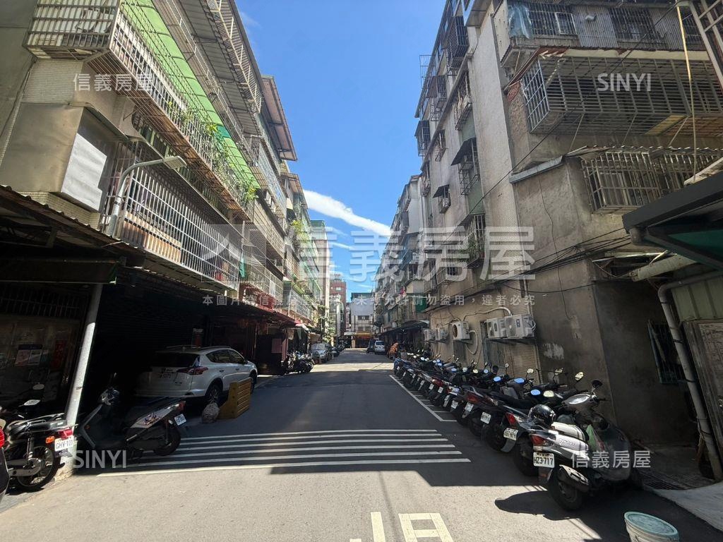 專任中泰邊間公寓四樓房屋室內格局與周邊環境