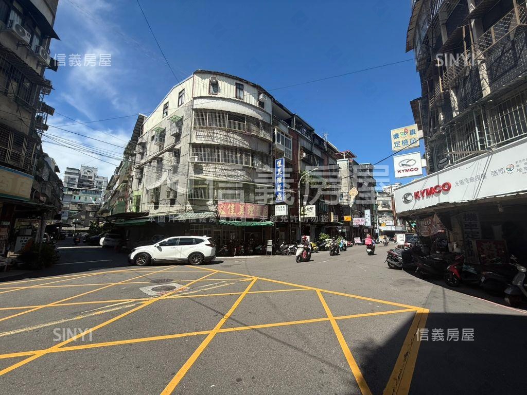 專任中泰邊間公寓四樓房屋室內格局與周邊環境