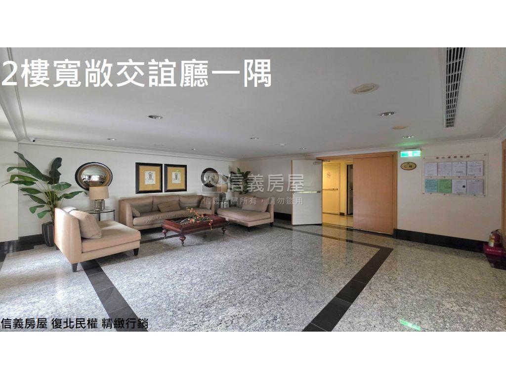 瓏山林藝術館低總裝潢美屋房屋室內格局與周邊環境