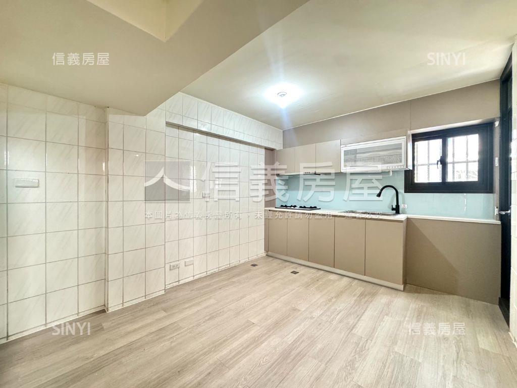 雅潭前後門車庫別墅房屋室內格局與周邊環境