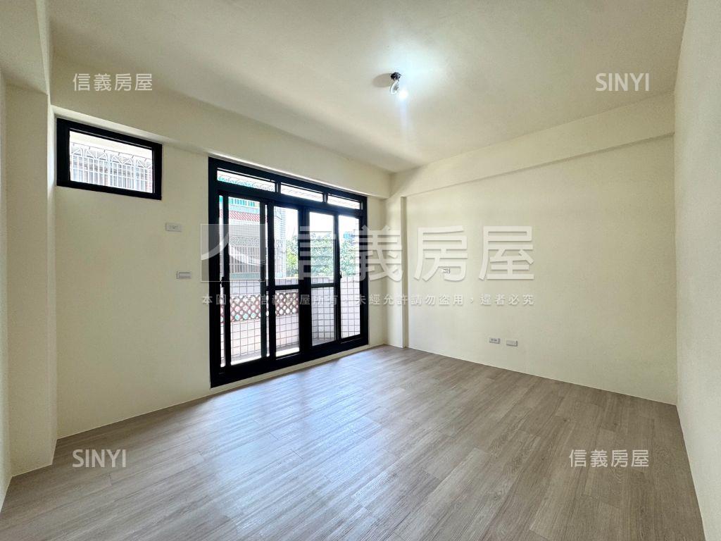雅潭前後門車庫別墅房屋室內格局與周邊環境