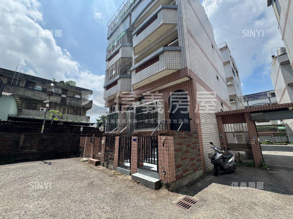 雅潭前後門車庫別墅房屋室內格局與周邊環境