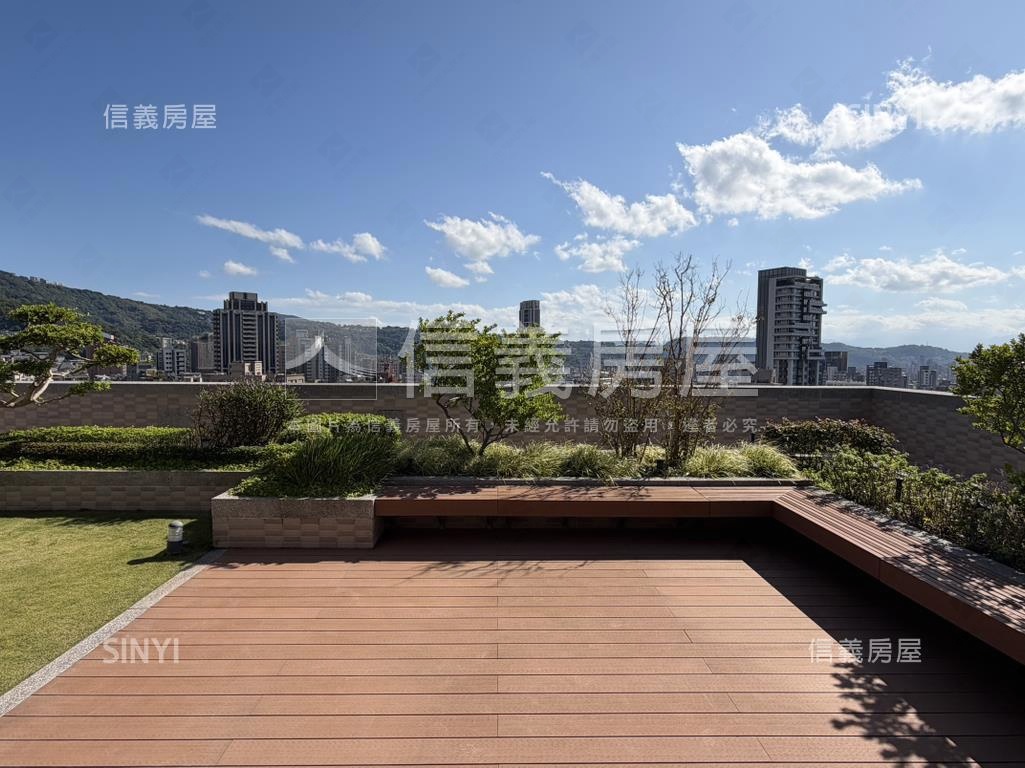 新成屋昇陽麗鉑極品２房房屋室內格局與周邊環境