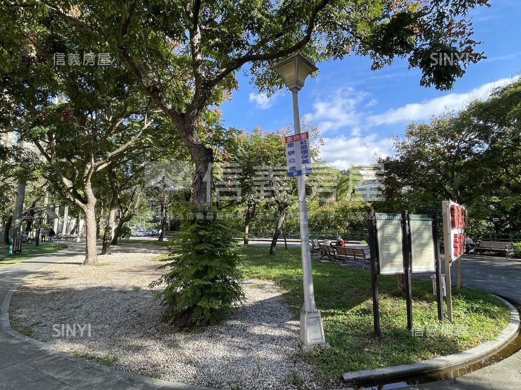 新成屋昇陽麗鉑極品２房房屋室內格局與周邊環境