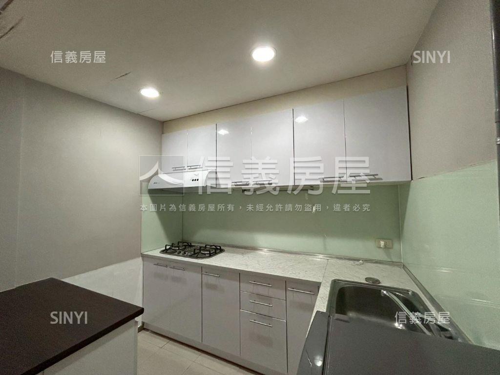至誠路透天房屋室內格局與周邊環境