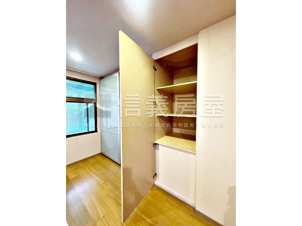 至誠路透天房屋室內格局與周邊環境