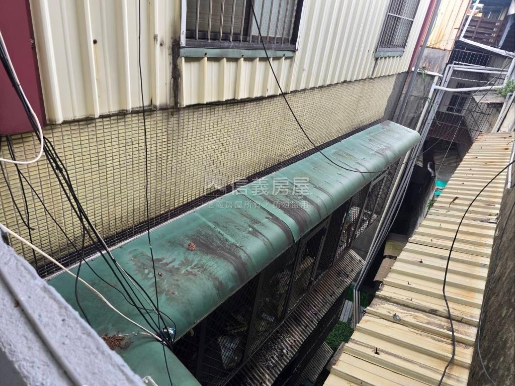 秀山路６間套房滿租公寓房屋室內格局與周邊環境