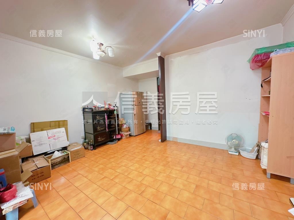 【專約】捷運方正面寬公寓房屋室內格局與周邊環境