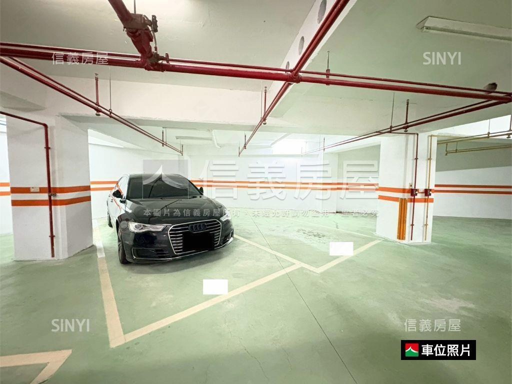 文藝中興邊間方正四房車位房屋室內格局與周邊環境