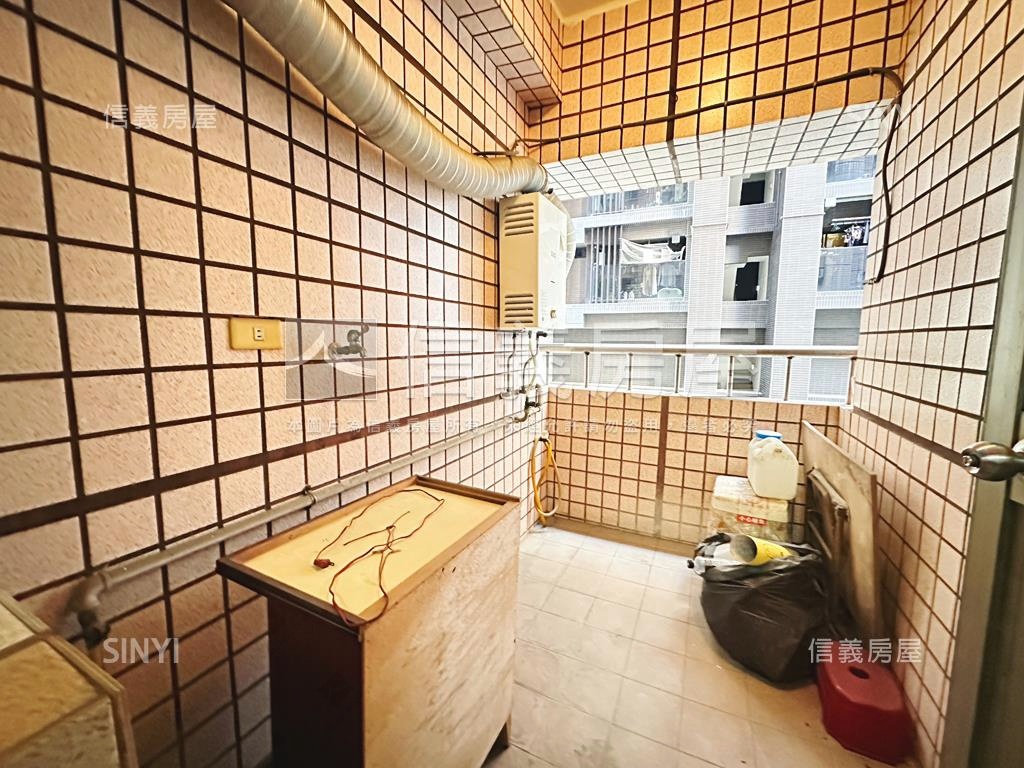 夢想中的家溫馨三房房屋室內格局與周邊環境