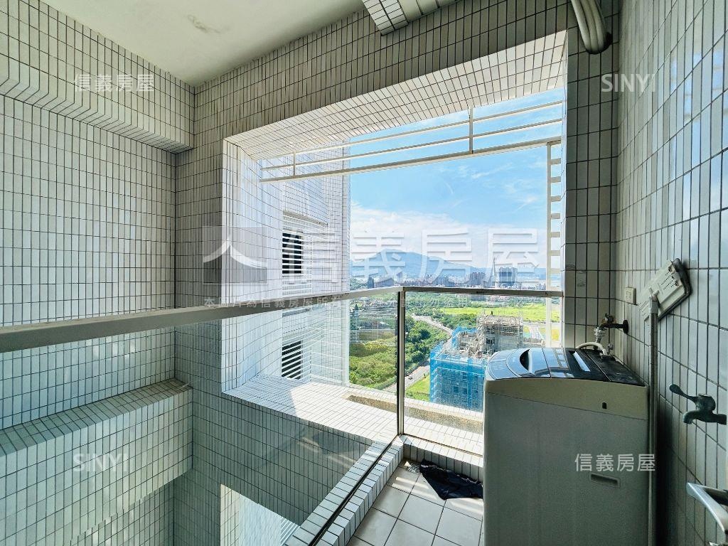 高樓海景樂高．挑高２房房屋室內格局與周邊環境