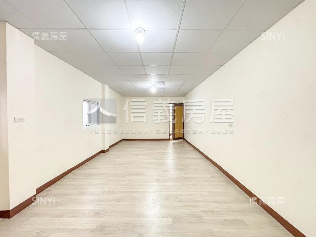 三民活巷邊間美透天房屋室內格局與周邊環境