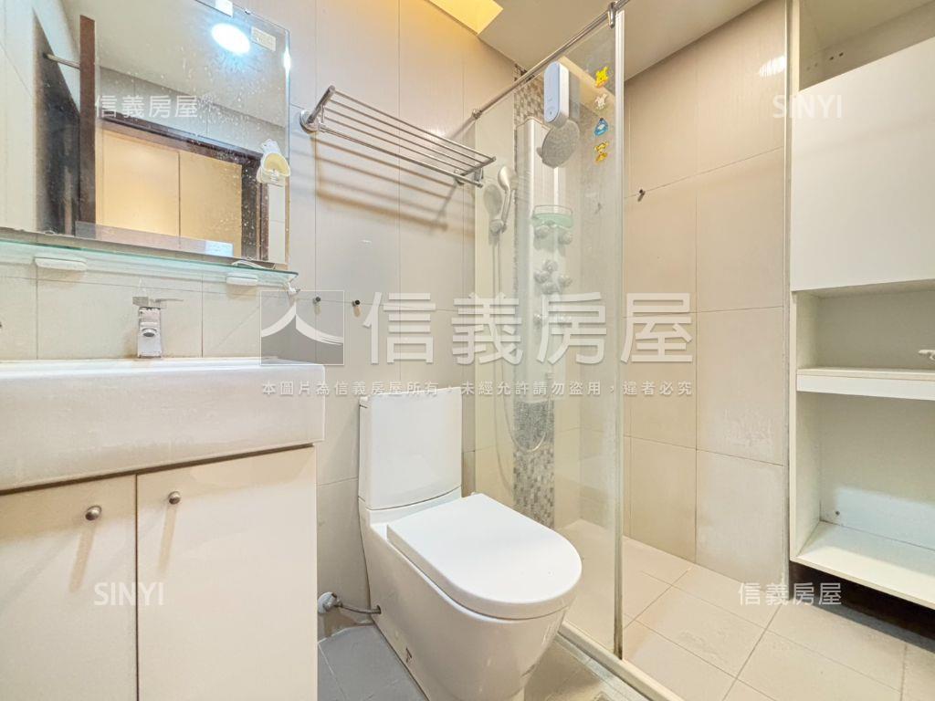 明日耀現況２房雙平面車位房屋室內格局與周邊環境