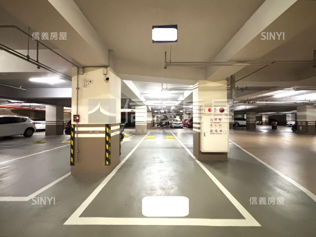 明日耀現況２房雙平面車位房屋室內格局與周邊環境