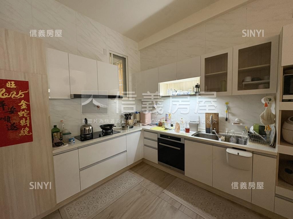 和美輕屋齡社區透天房屋室內格局與周邊環境
