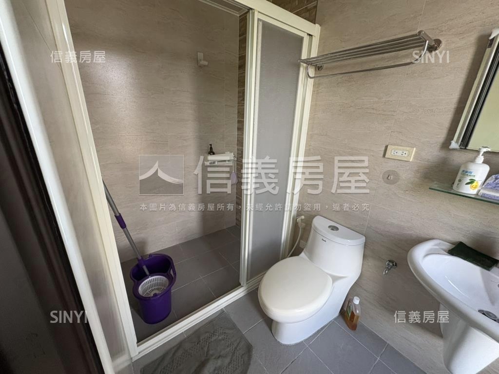 和美輕屋齡社區透天房屋室內格局與周邊環境