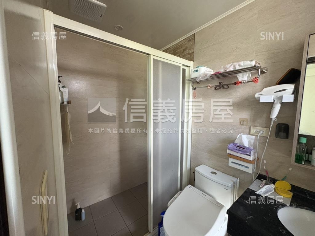 和美輕屋齡社區透天房屋室內格局與周邊環境