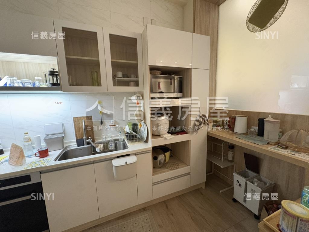和美輕屋齡社區透天房屋室內格局與周邊環境