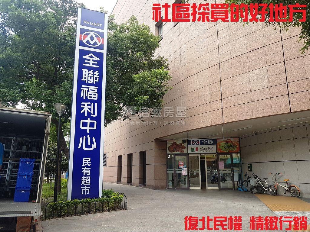 中山國中低總價人潮金店面房屋室內格局與周邊環境