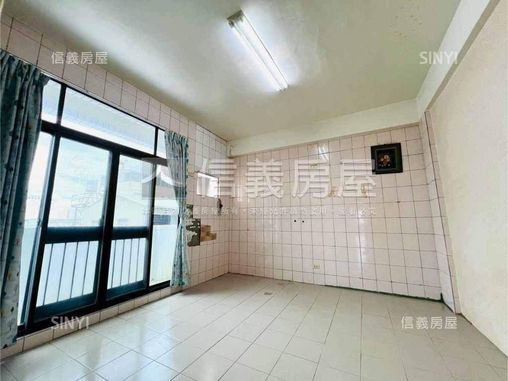 海佃商圈店住大地坪透天房屋室內格局與周邊環境