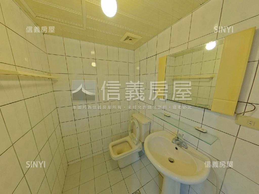 低總價瑞士高樓美景套房房屋室內格局與周邊環境