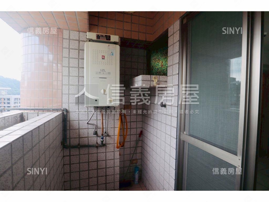 低總價瑞士高樓美景套房房屋室內格局與周邊環境
