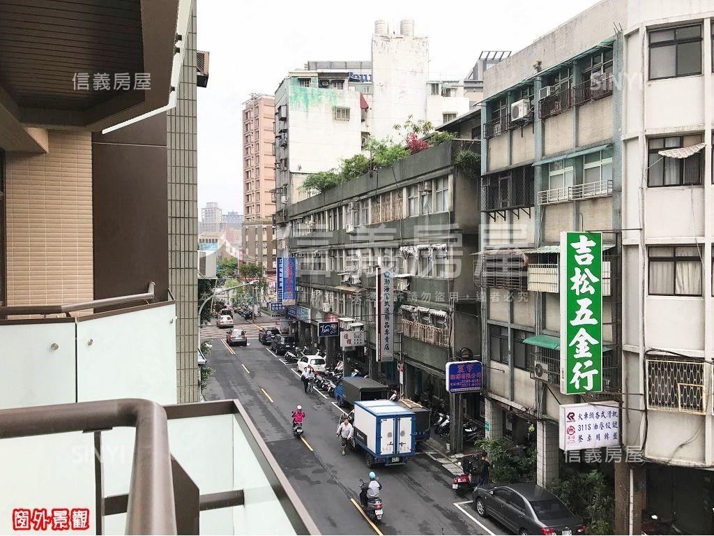 西門捷運家樂福挑高宅房屋室內格局與周邊環境