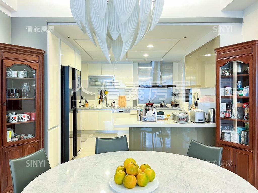 歌劇院惠宇市政觀邸四平車房屋室內格局與周邊環境