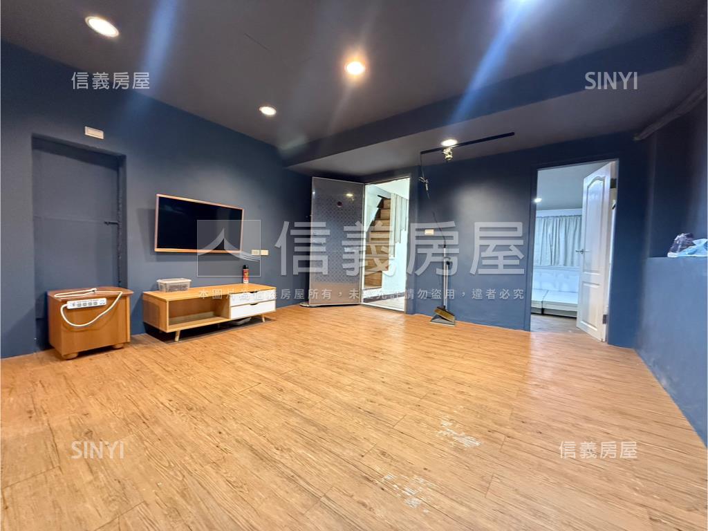 台藝大金雞母鼎佳佳房屋室內格局與周邊環境