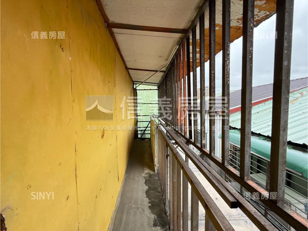 台藝大金雞母鼎佳佳房屋室內格局與周邊環境